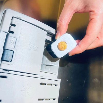 Goede prijs. Drie-in-één huishoudelijk reinigingsmiddel zacht water zoutreinigingsmiddel bruisende tabletten speciale vaatwastabletten online