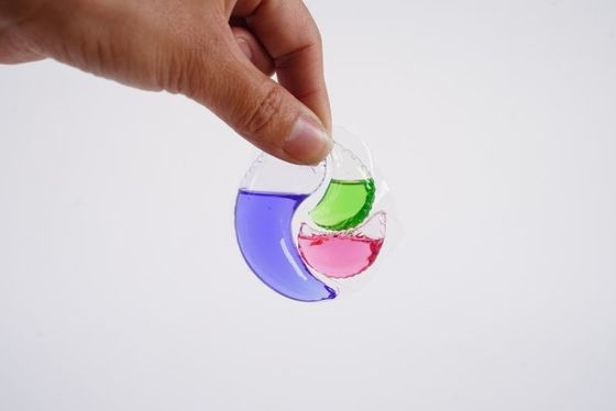 Un buon prezzo. Tre capsule di lavanderia a cavità capsule di lavanderia pulizia sterilizzazione rimozione di acari multi effetto perline profumate in linea